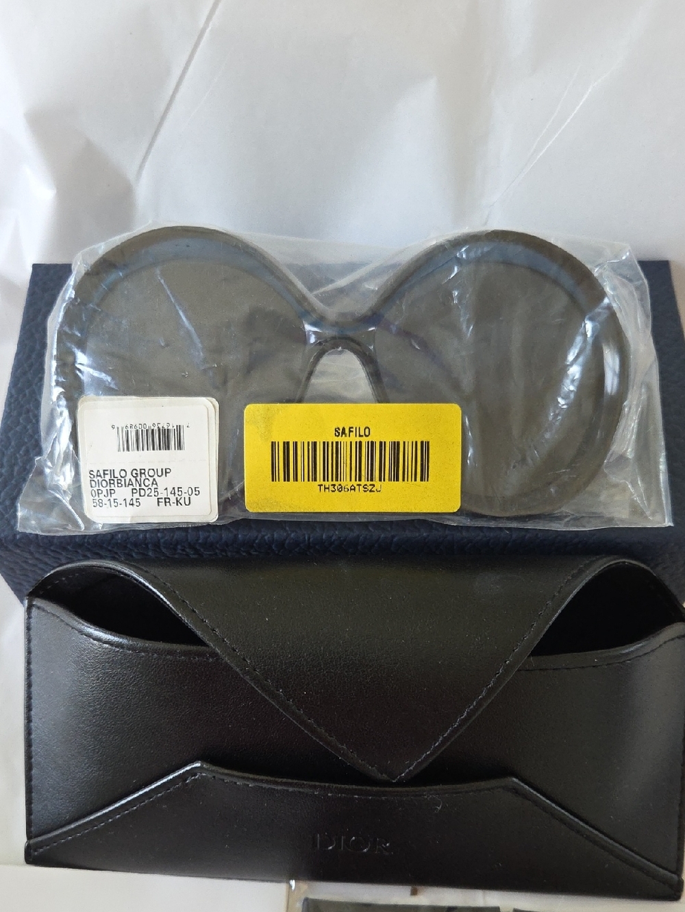 Authentic Brand New CHRISTIAN DIOR Women Blue Round Sunglasses - Picture 9 of 10